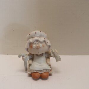 Bumpkins by Fabrizio for George Porcelain Figurines Grama in a rocking chair